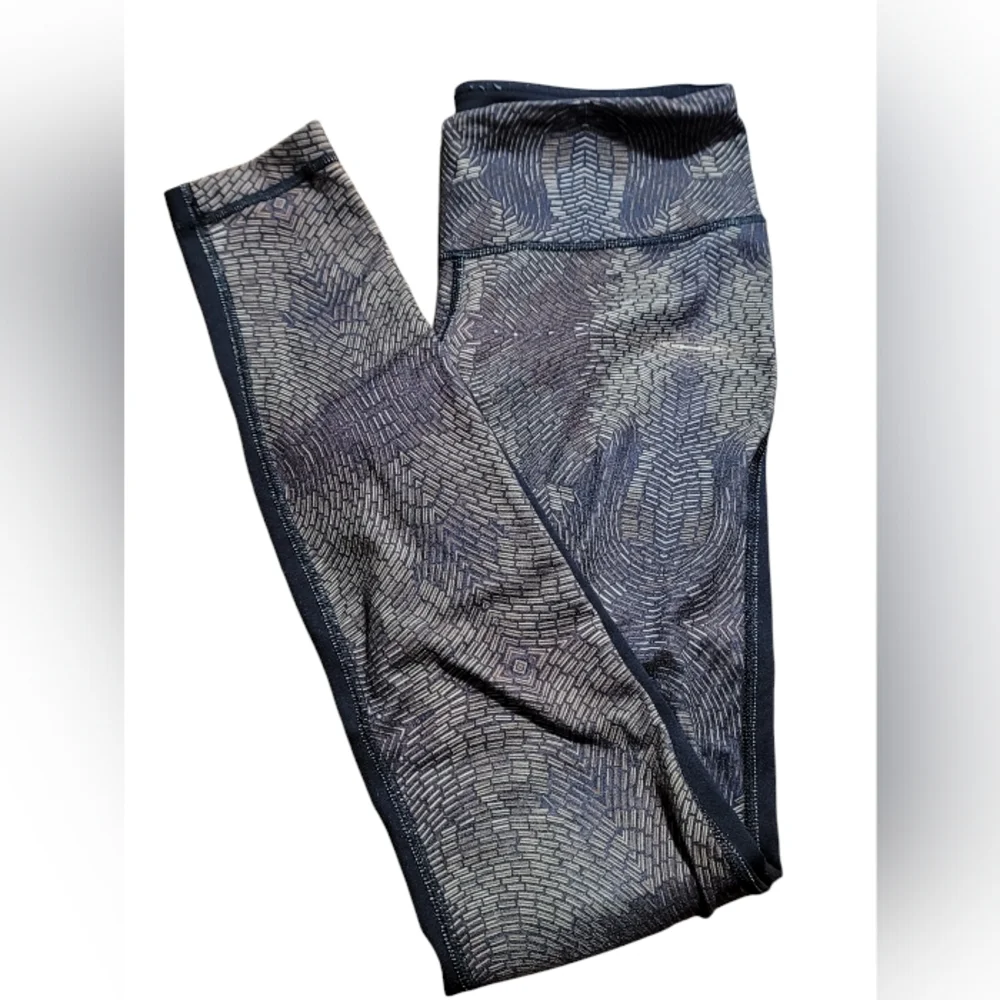 Lululemon Mosaic Print‎ High Rise Leggings Black Grey Geometric Size 4 BG